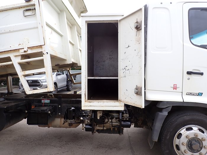 2016 HINO FE 1426 WHITE