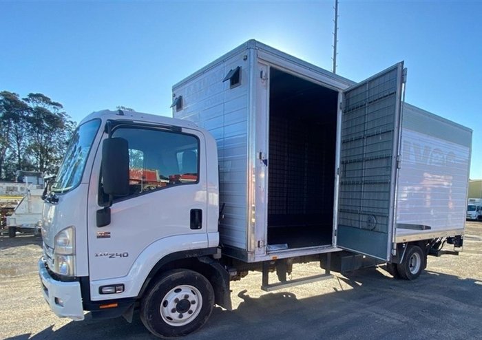 2016 ISUZU FRR 110-240 WHITE