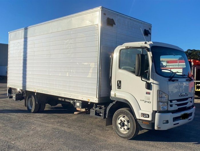 2016 ISUZU FRR 110-240 WHITE