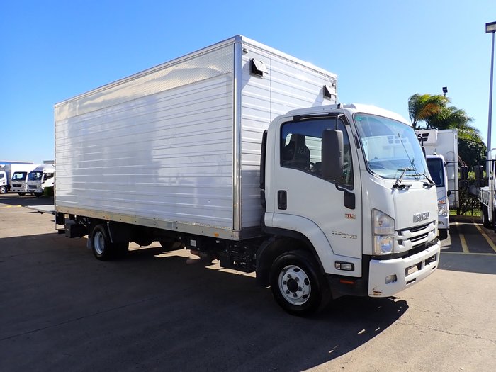 2016 ISUZU FRR 110-240 WHITE