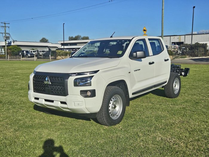 2025 Mitsubishi Triton GLX MV MY25 4X4 Dual Range White