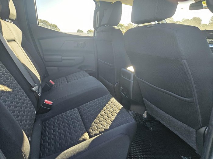 2025 Mitsubishi Triton GLX MV MY25 4X4 Dual Range White