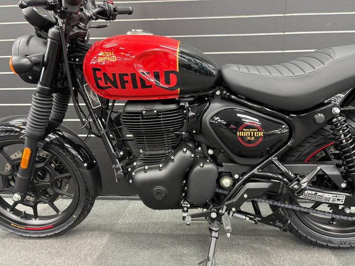 2024 Royal Enfield HUNTER 350 Red