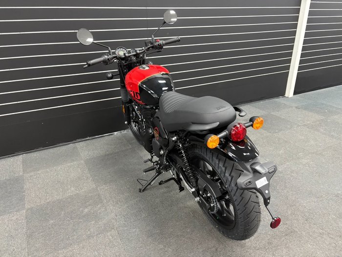 2024 Royal Enfield HUNTER 350 Red