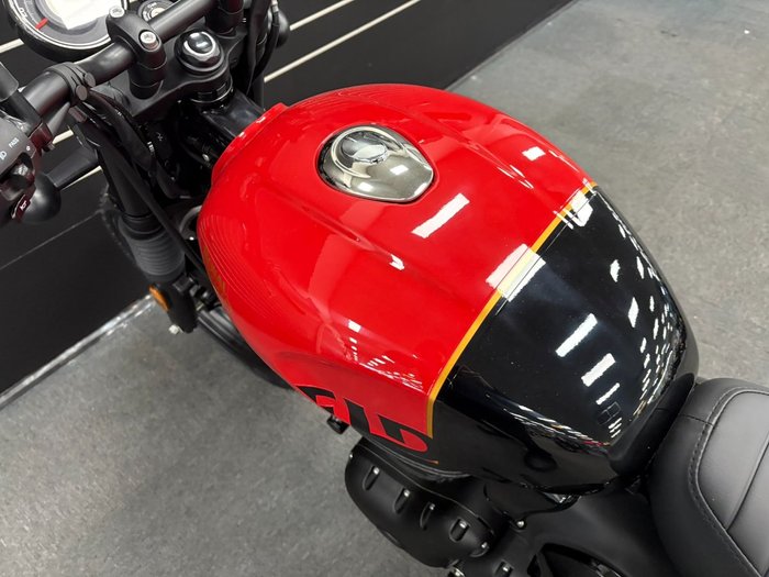 2024 Royal Enfield HUNTER 350 Red