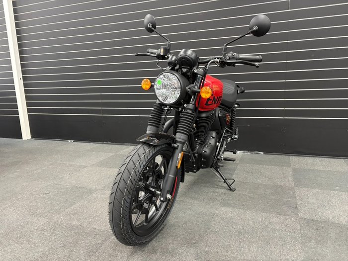 2024 Royal Enfield HUNTER 350 Red