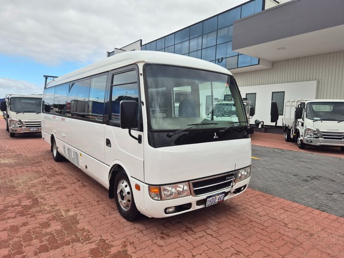 2020 Fuso Rosa Deluxe AUTO 25 Seater