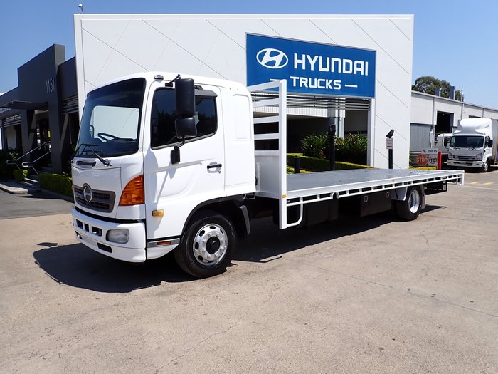 2018 HINO FE 1426