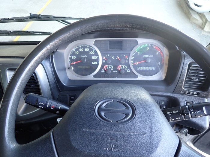 2018 HINO FG 1J WHITE