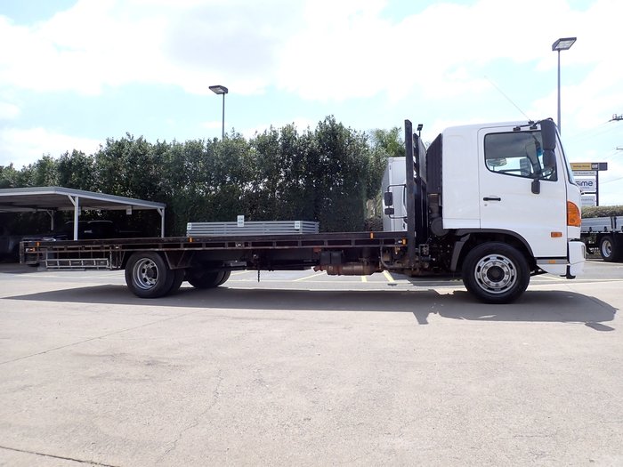 2018 HINO FG 1J WHITE