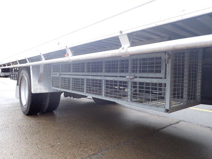 2017 HINO FE 1426 WHITE