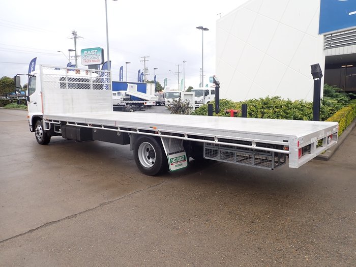 2017 HINO FE 1426