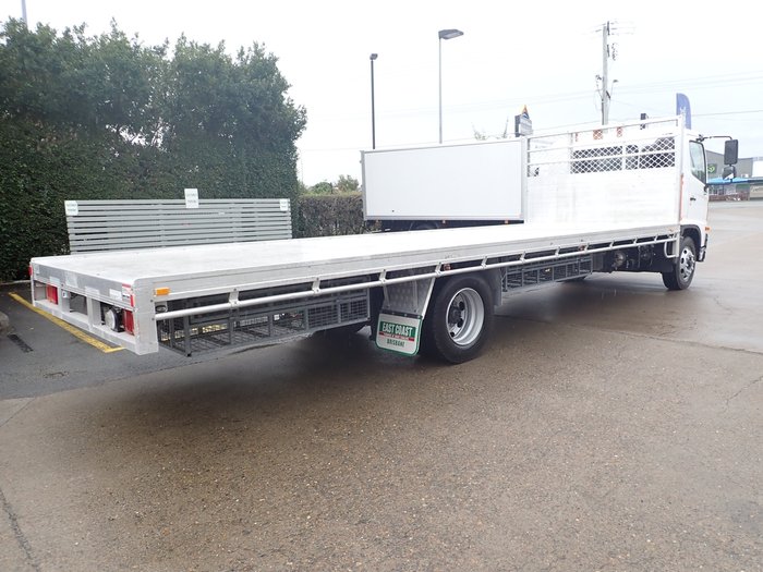 2017 HINO FE 1426