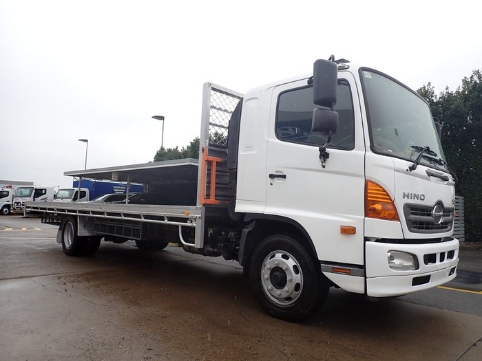 2017 HINO FE 1426 WHITE
