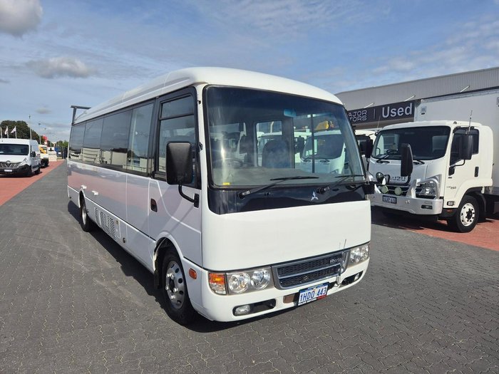 2020 Fuso Rosa Deluxe Auto 25 Seater
