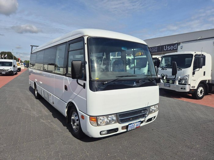 2020 Fuso Rosa Deluxe Auto 25 Seater