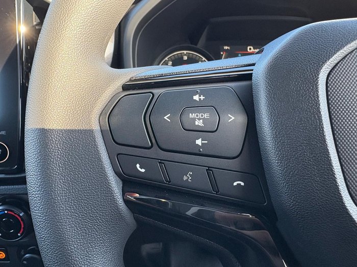 2025 Isuzu D-MAX X-RIDER