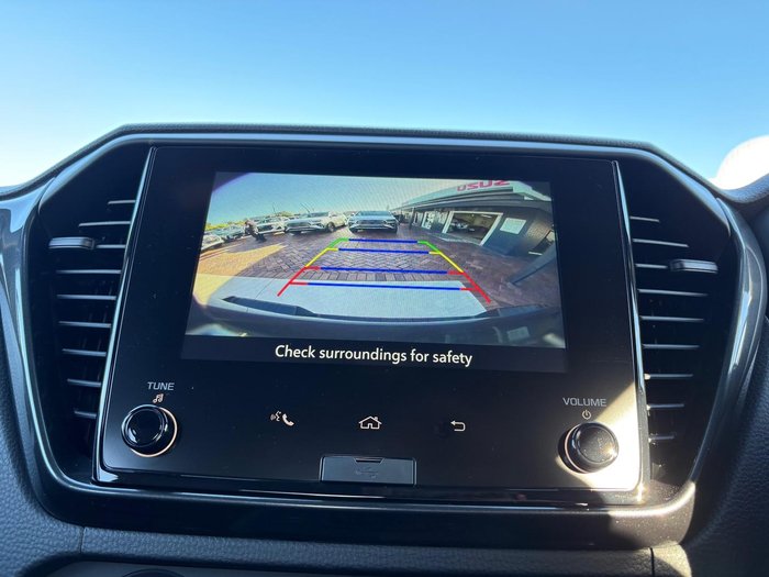 2025 Isuzu D-MAX X-RIDER