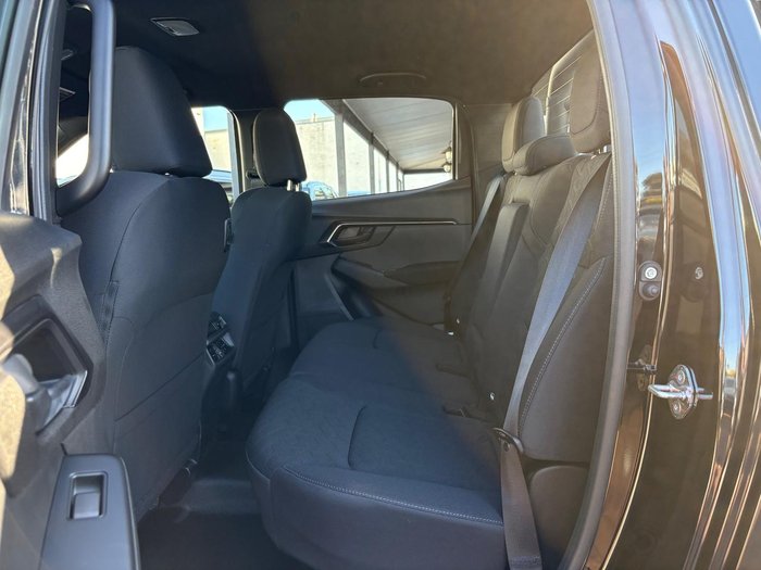 2025 Isuzu D-MAX X-RIDER