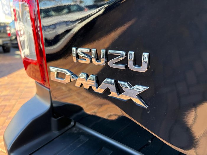 2025 Isuzu D-MAX X-RIDER