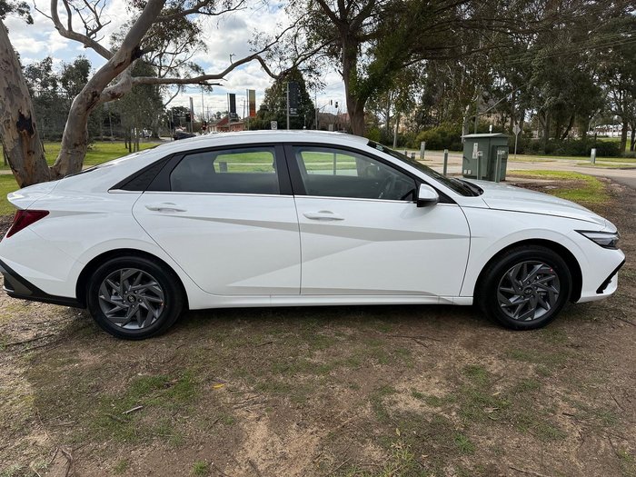 2025 Hyundai i30 Hybrid