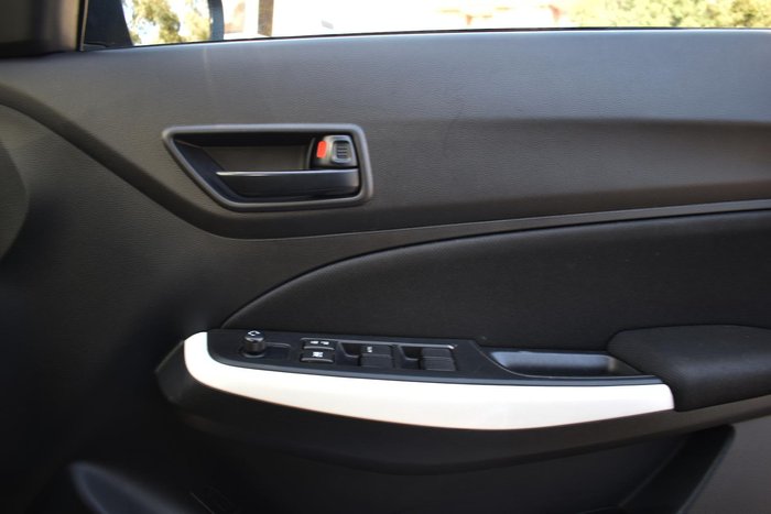 2023 Suzuki Swift GL AZ Series II Premium Silver