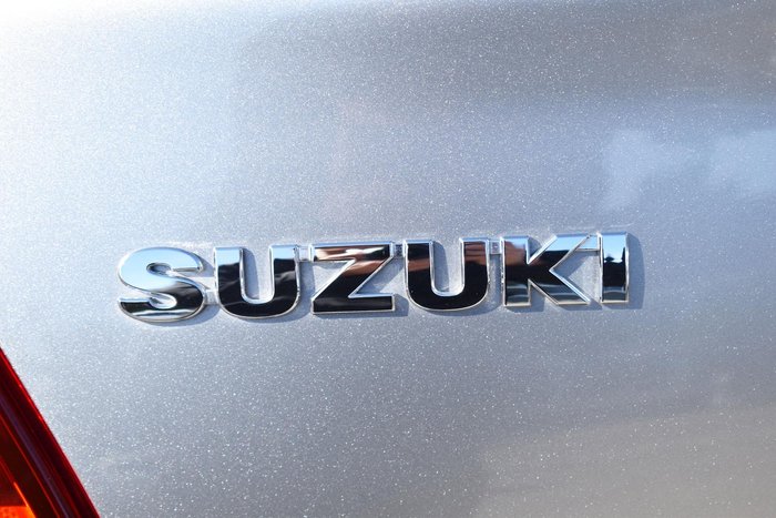 2023 Suzuki Swift GL AZ Series II Premium Silver