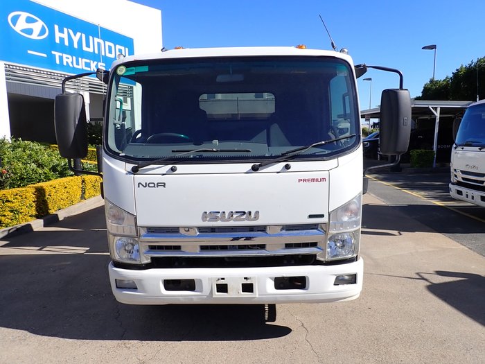 2015 ISUZU NQR 450 WHITE
