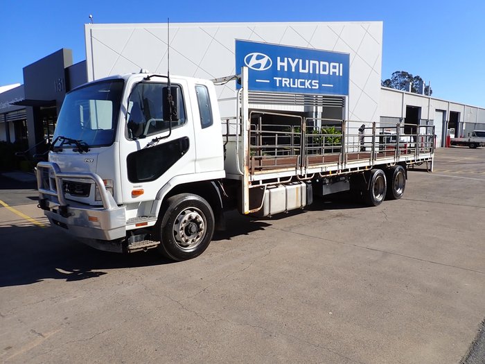 2017 MITSUBISHI FIGHTER 2427 WHITE