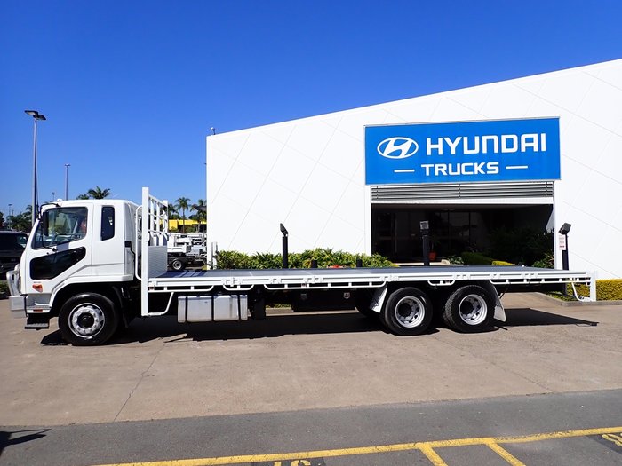 2017 MITSUBISHI FIGHTER 2427