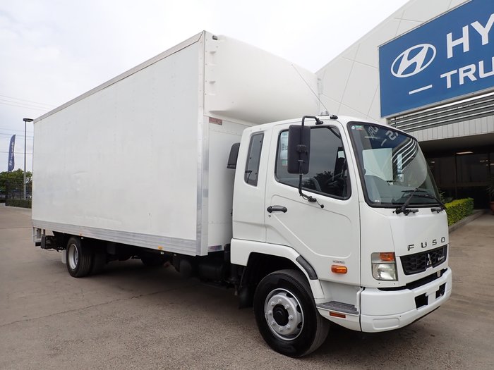 2018 MITSUBISHI FIGHTER 1427 WHITE