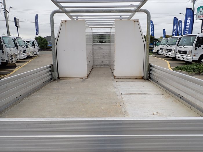 2018 ISUZU NLR 45-150