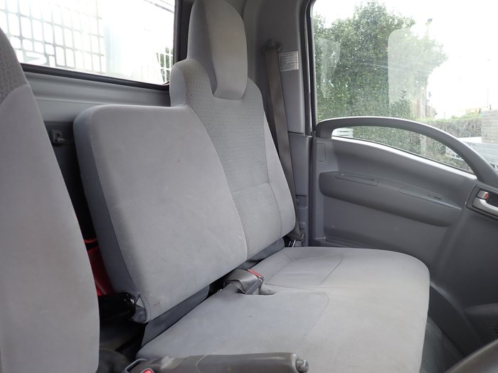 2018 ISUZU NLR 45-150