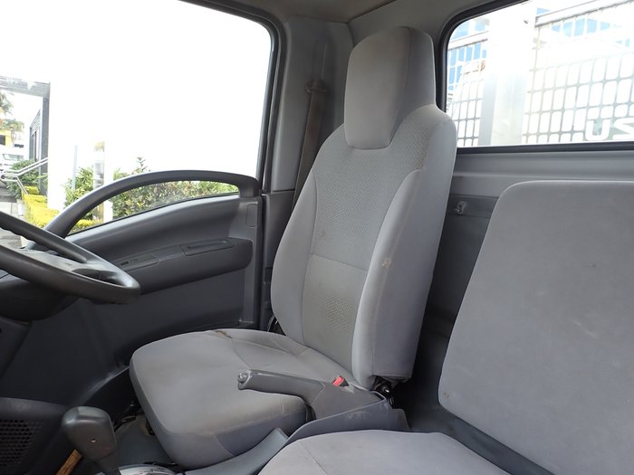 2018 ISUZU NLR 45-150