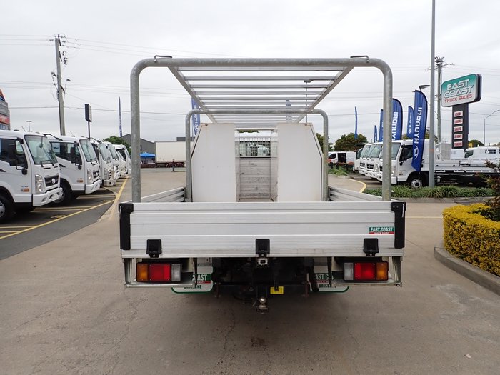2018 ISUZU NLR 45-150