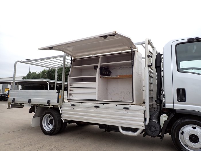 2018 ISUZU NLR 45-150