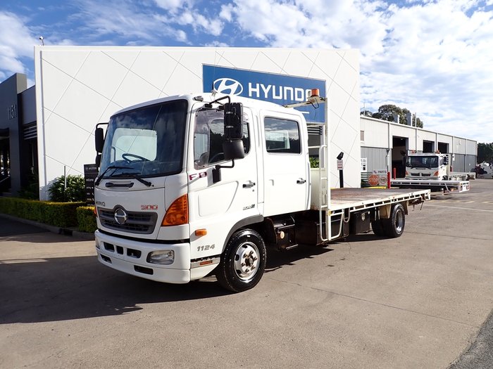 2014 HINO FD 500 - 1124 WHITE