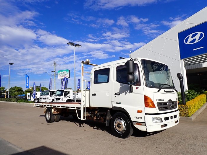 2014 HINO FD 500 - 1124 WHITE