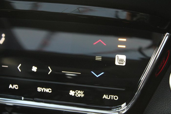 2021 Honda HR-V VTi-LX MY21 Platinum White