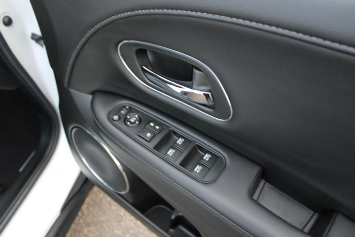 2021 Honda HR-V VTi-LX MY21 Platinum White