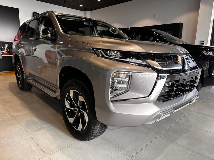 2024 Mitsubishi Pajero Sport GLS