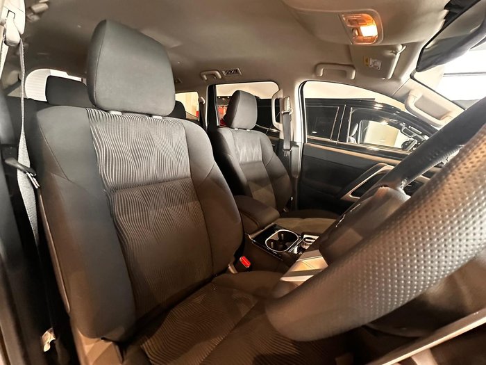 2024 Mitsubishi Pajero Sport GLS