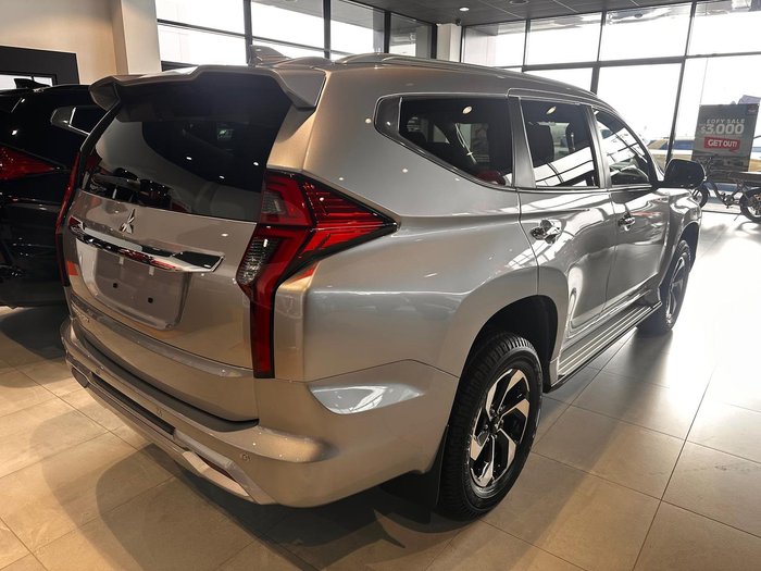 2024 Mitsubishi Pajero Sport GLS