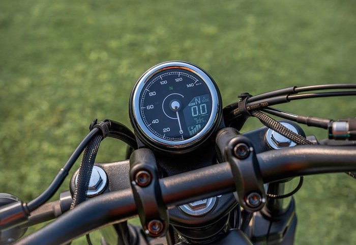 2025 CFMOTO 500SR VOOM Zephyr Blue or Nebula White