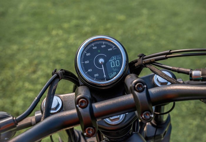 2025 CFMOTO 500SR VOOM Zephyr Blue or Nebula White