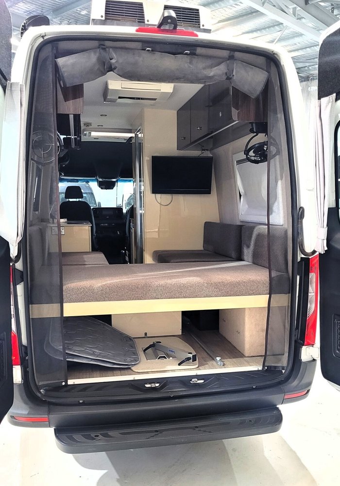 2019 DOVE Mercedes Sprinter Campervan