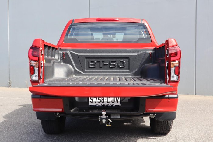 2025 Mazda BT-50 XTR