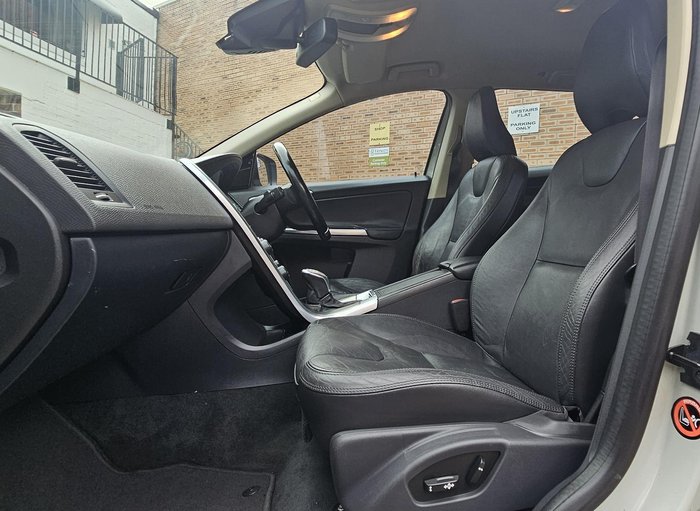 2012 Volvo XC60 D4 Teknik MY13 Ice White