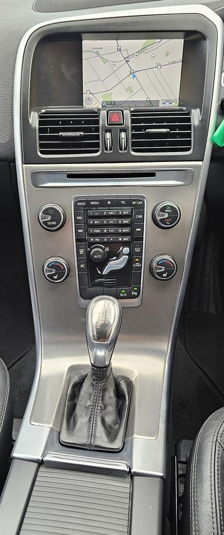 2012 Volvo XC60 D4 Teknik MY13 Ice White
