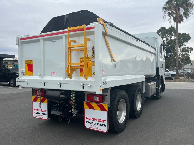 2025 Iveco S-WAY AS 550  